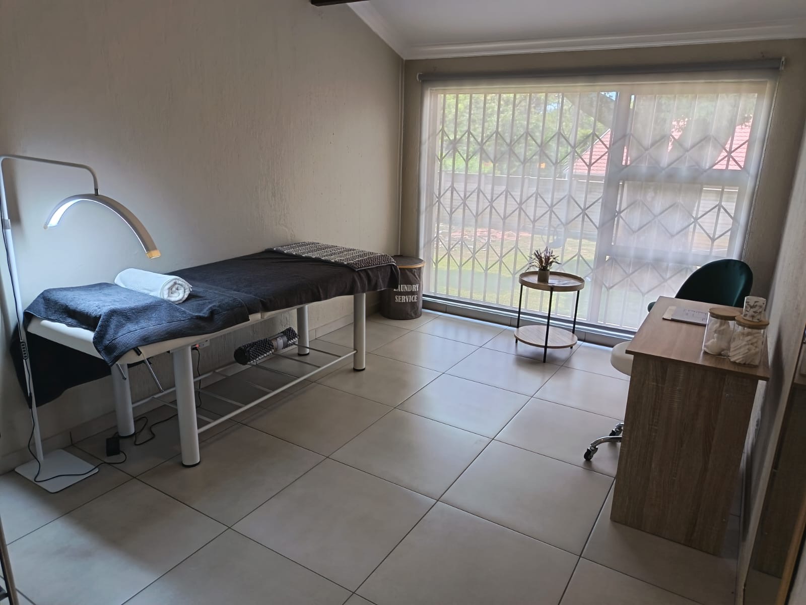 Dr Ayanda Tsotetsi aesthetics treatment room